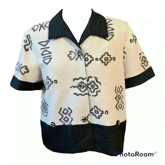 Sag Harbor Tops - Beige and Black Short Sleeve Patterned Button-Up Top